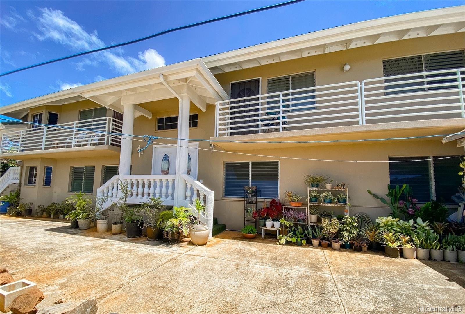 4211 Keaka Drive Honolulu, HI 96818