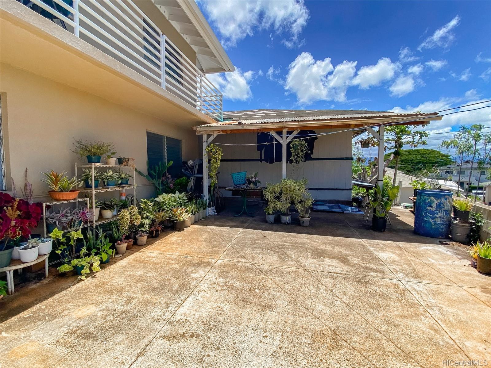 4211 Keaka Drive Honolulu, HI 96818