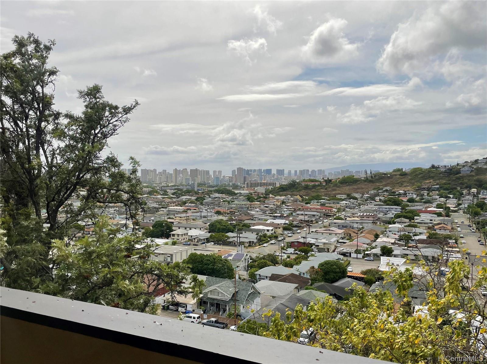 3618 Sierra Drive Honolulu, HI 96816