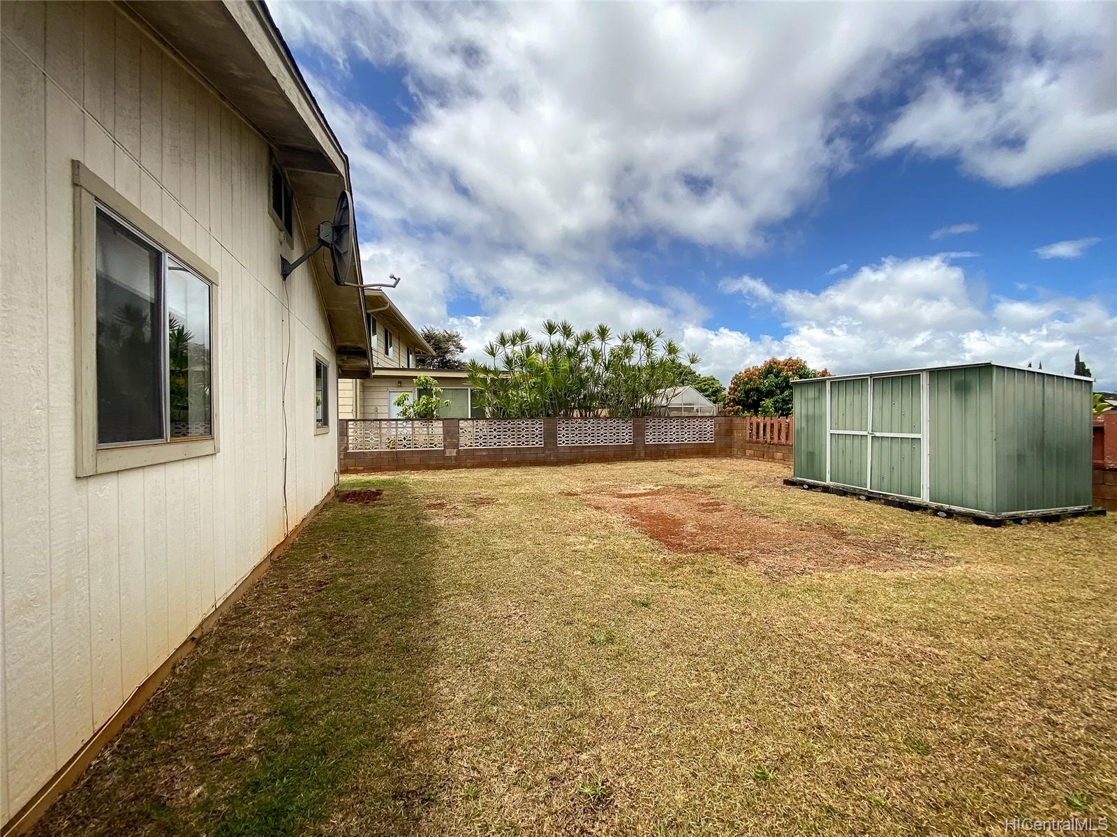 95-943 Makaunulau Street Mililani, HI 96789