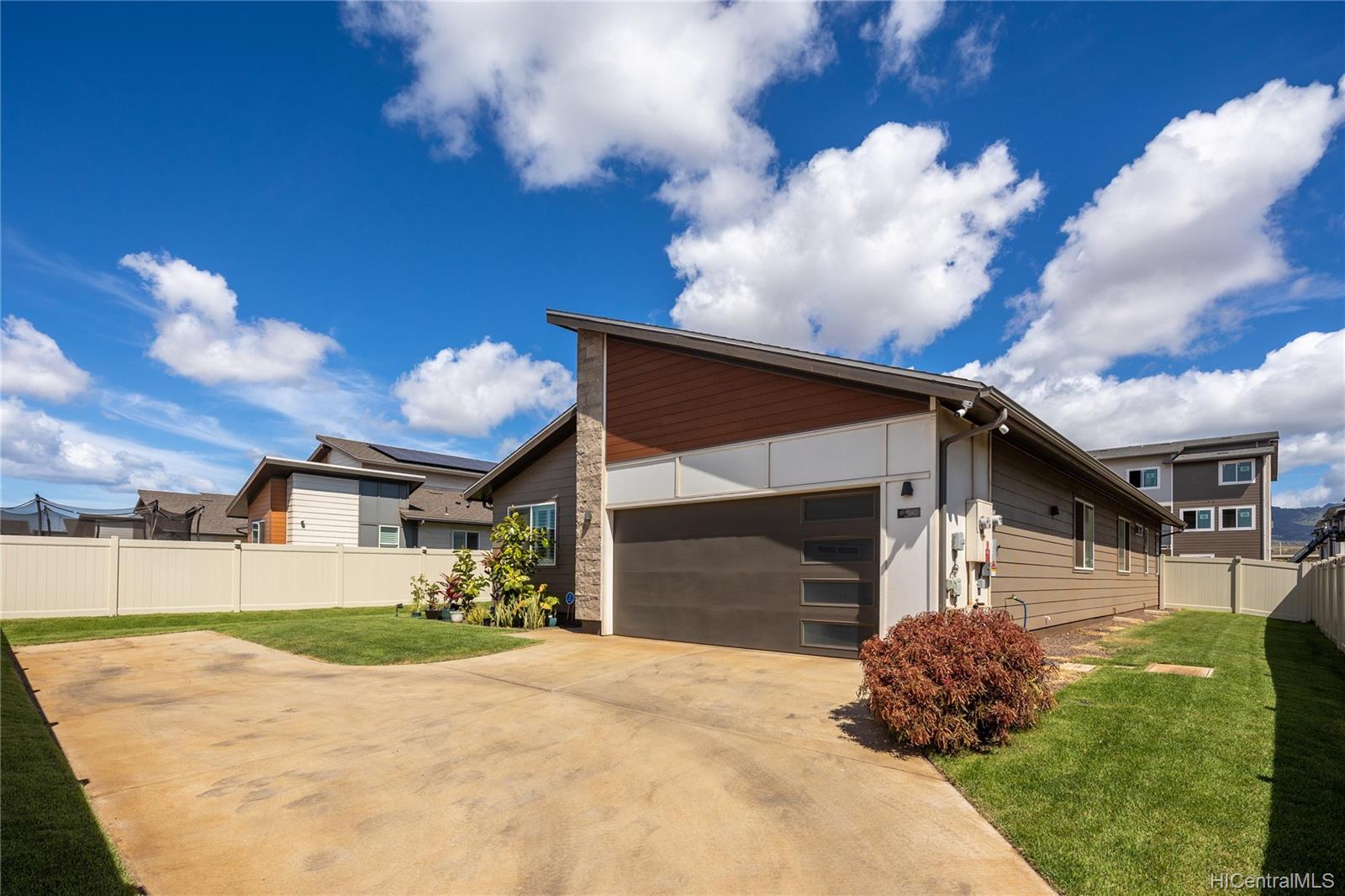 91-1342 Ipuolono Street Ewa Beach, HI 96706