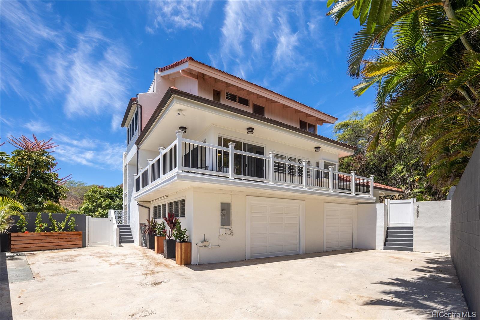 7421 Mokuhano Place Honolulu, HI 96825