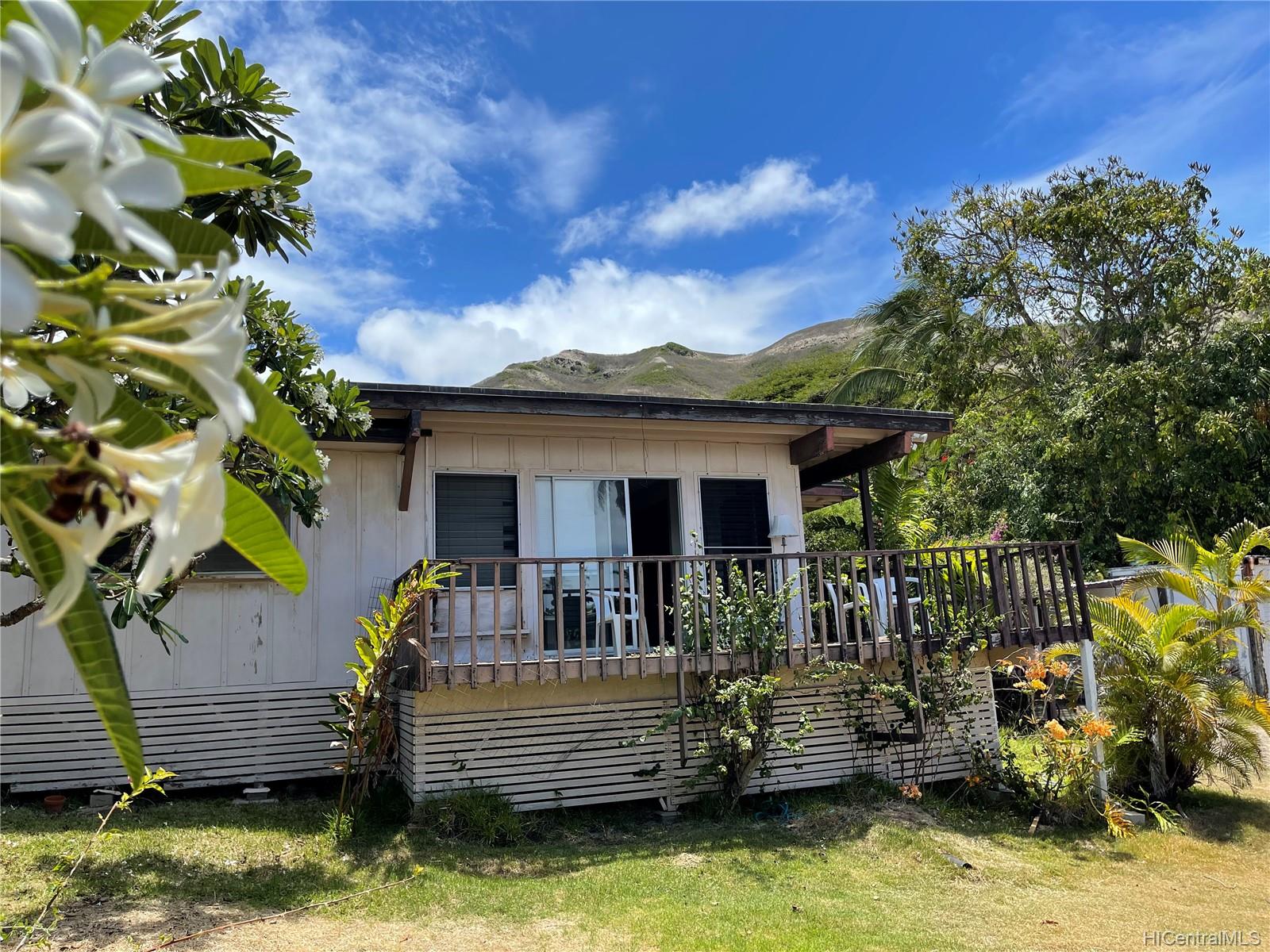 1365 Aalapapa Drive Kailua, HI 96734