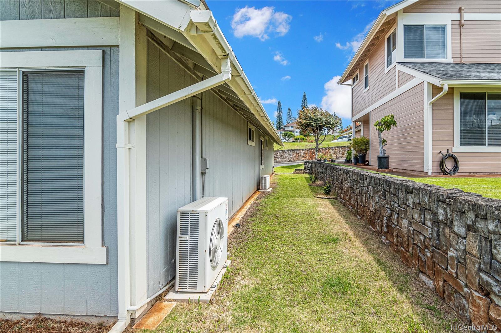 98-1921 Kaahumanu Street #C, Aiea, HI 96701