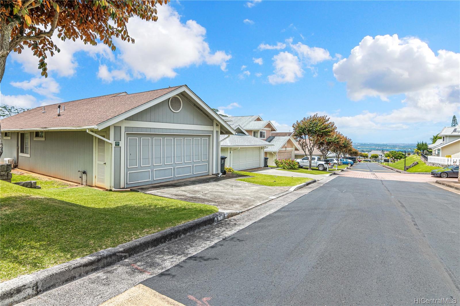 98-1921 Kaahumanu Street #C, Aiea, HI 96701