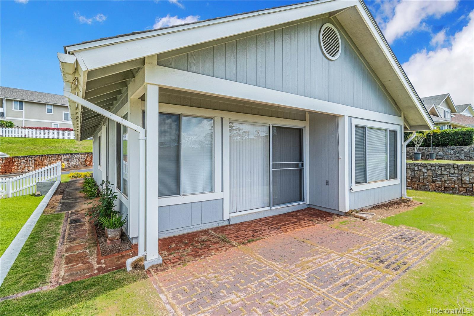 98-1921 Kaahumanu Street #C, Aiea, HI 96701