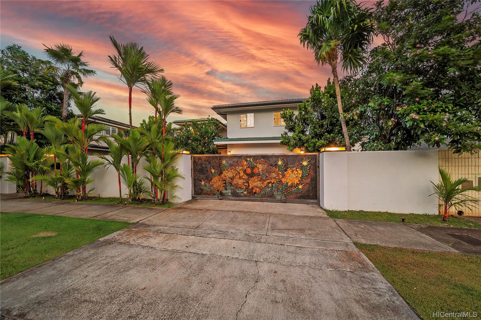 4633 Kilauea Avenue Honolulu, HI 96816