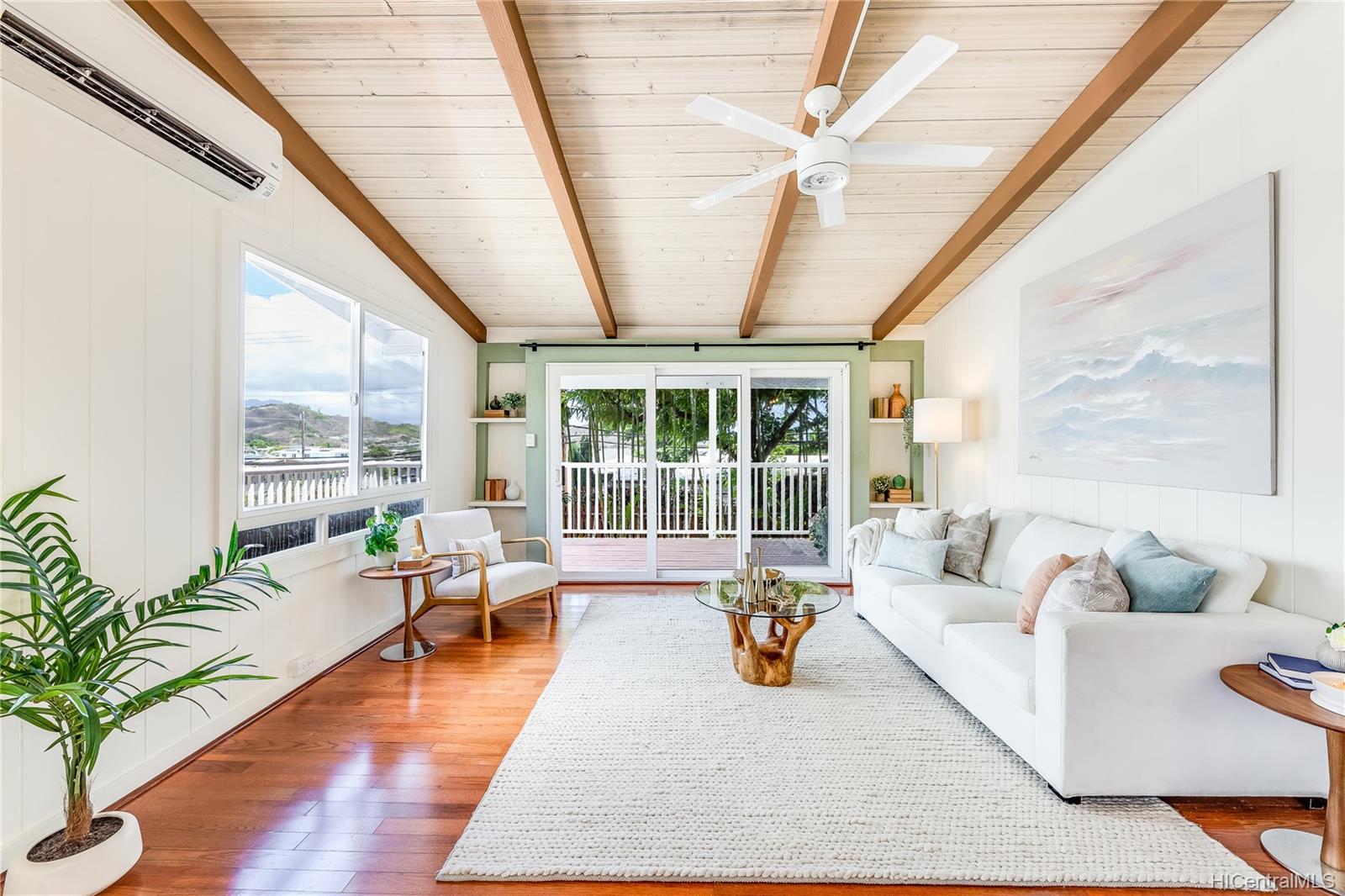 1303 Akalani Loop Kailua, HI 96734