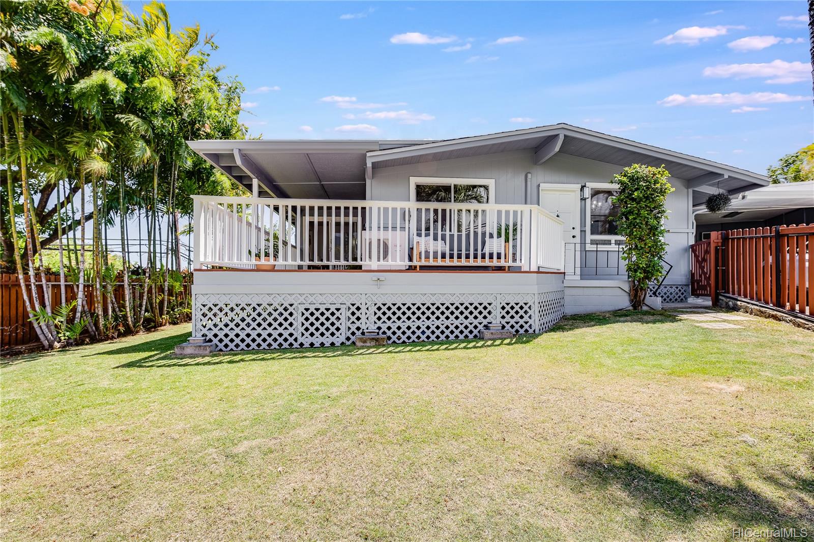 1303 Akalani Loop Kailua, HI 96734