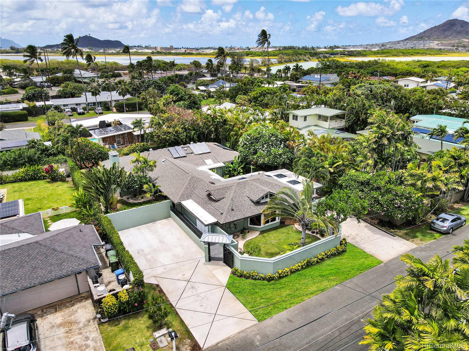 693 Old Mokapu Road Kailua, HI 96734