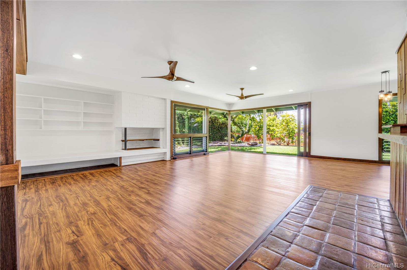 693 Old Mokapu Road Kailua, HI 96734