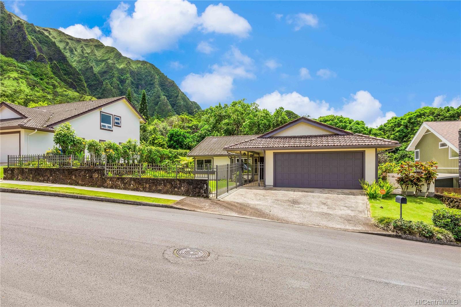 47-661 Nukupuu Street Kaneohe, HI 96744