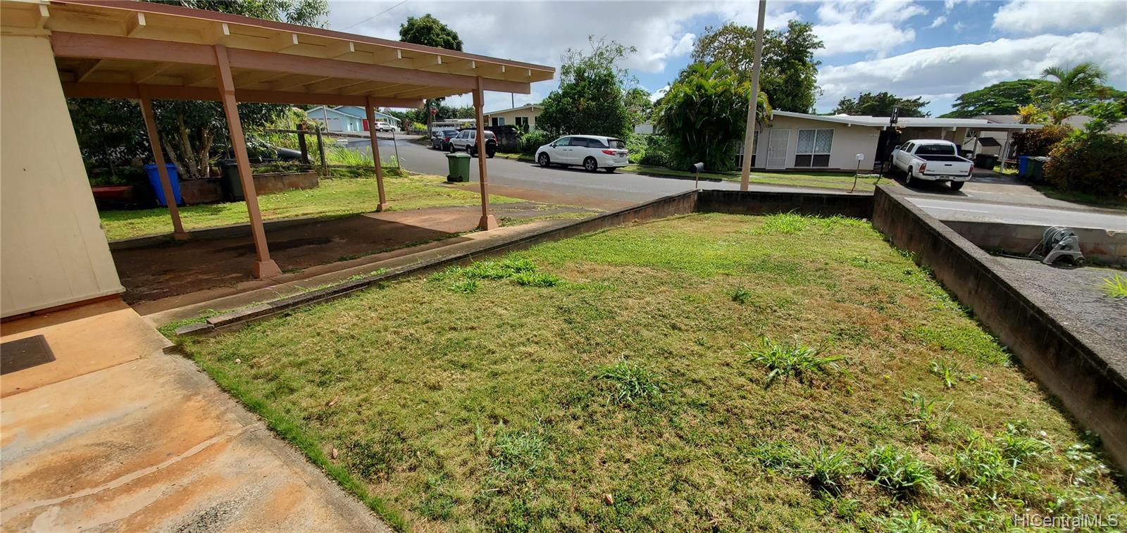 2376 Akalakala Street Pearl City, HI 96782