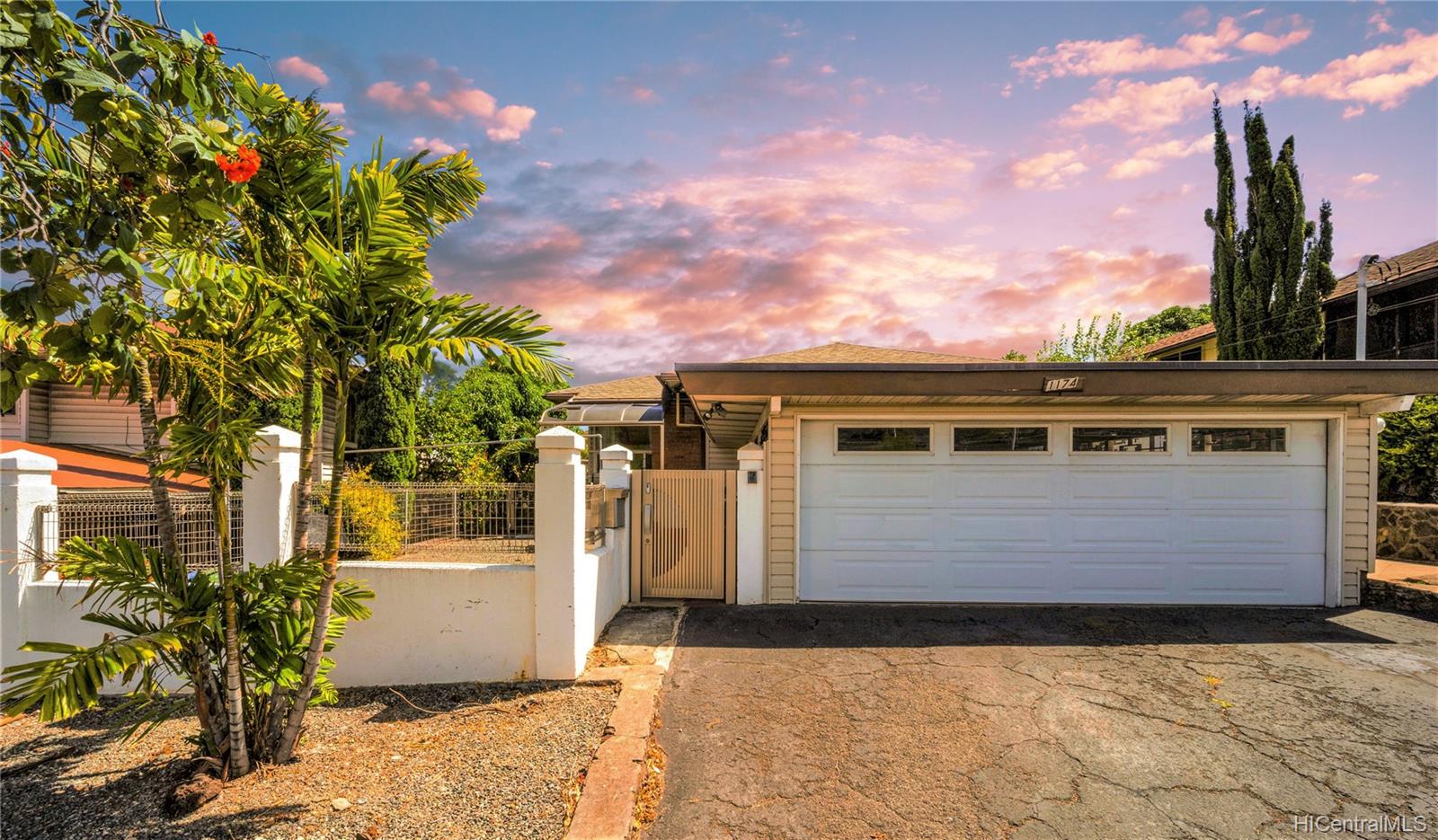 1174 Luawai Street Honolulu, HI 96816