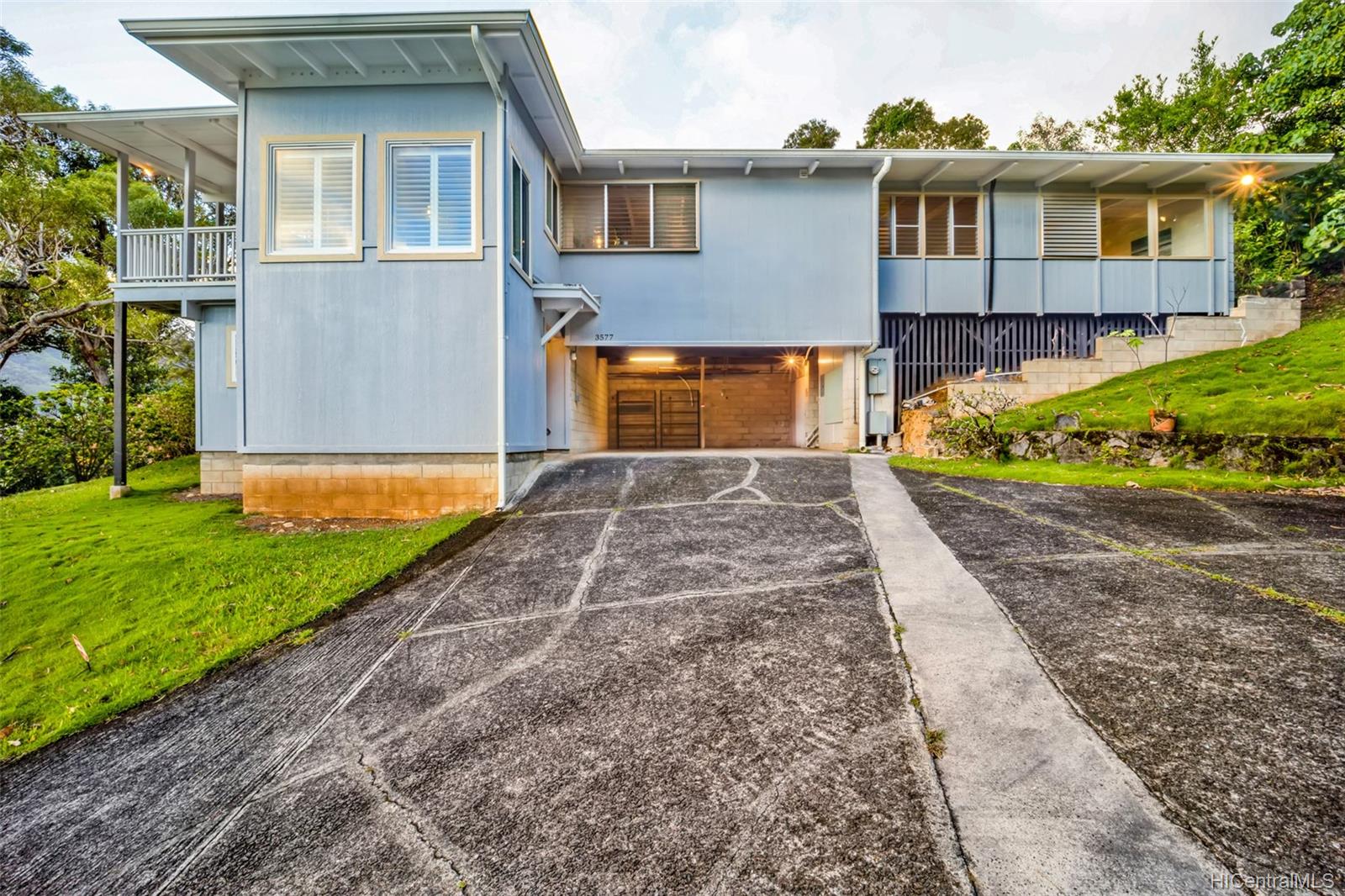 3577 Woodlawn Drive Honolulu, HI 96822