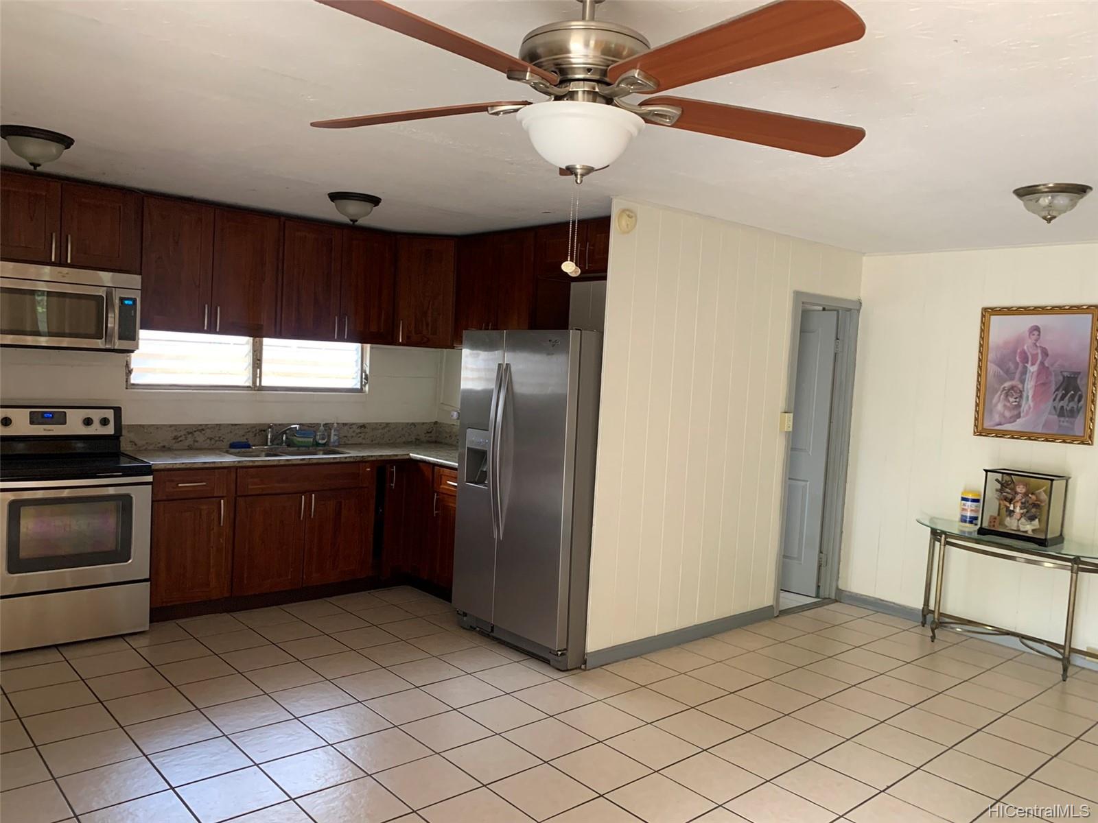 94-203 Makamaka Place Waipahu, HI 96797