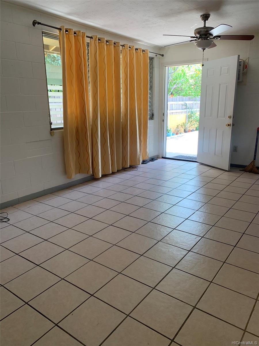 94-203 Makamaka Place Waipahu, HI 96797