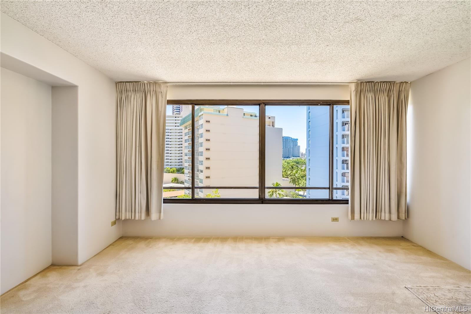 1778 Ala Moana Boulevard #1215, Honolulu, HI 96815