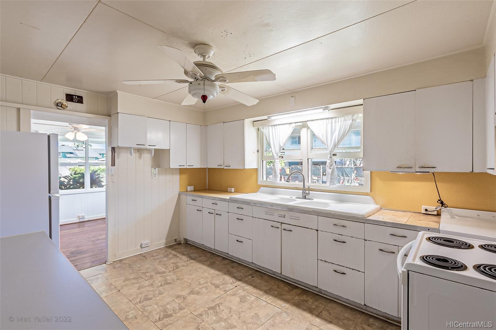 669 Kihapai Street Kailua, HI 96734