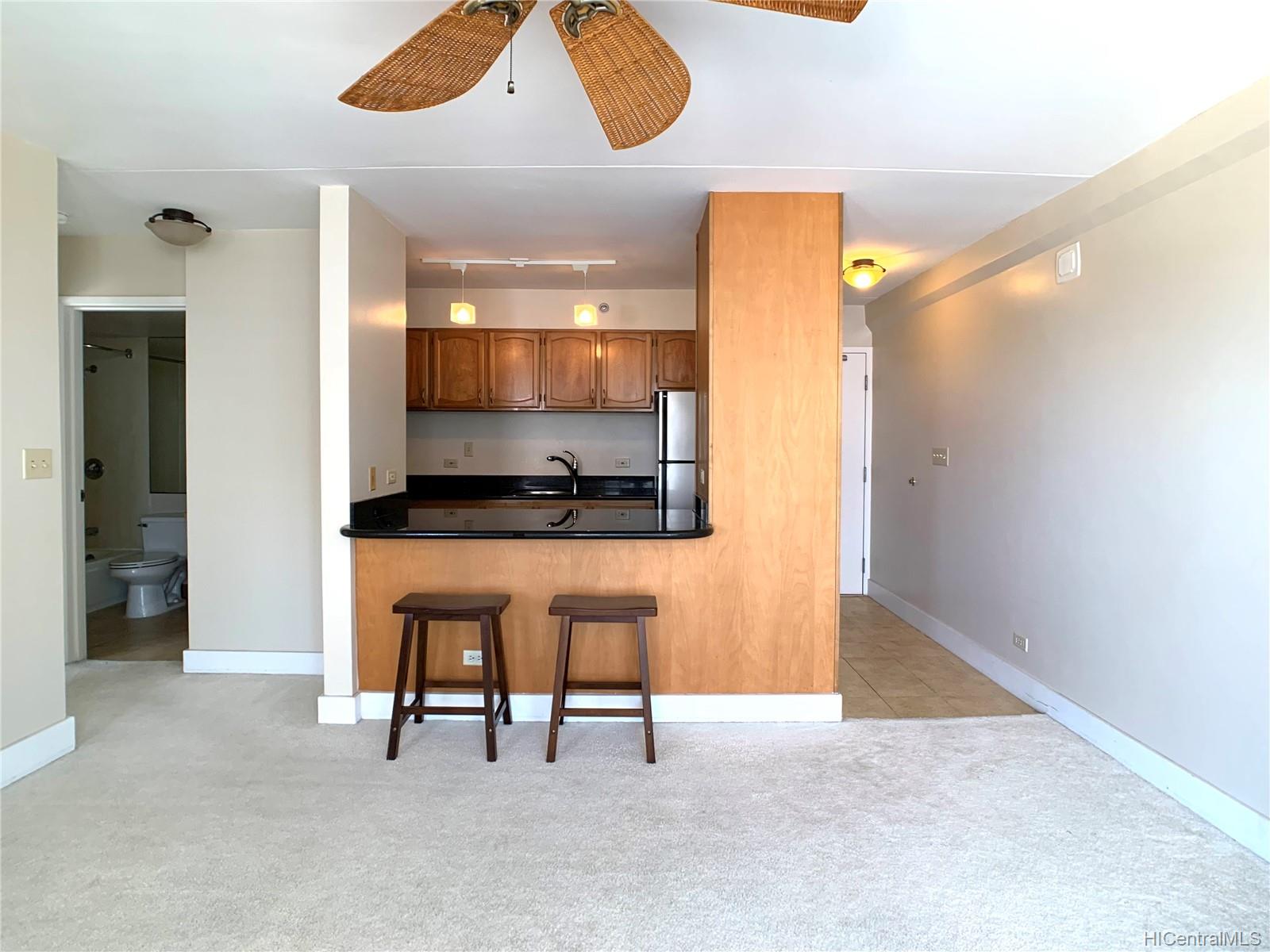 2522 Date Street #1705, Honolulu, HI 96826