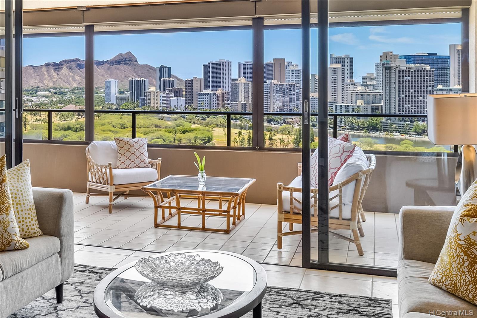 581 Kamoku Street #2002, Honolulu, HI 96826