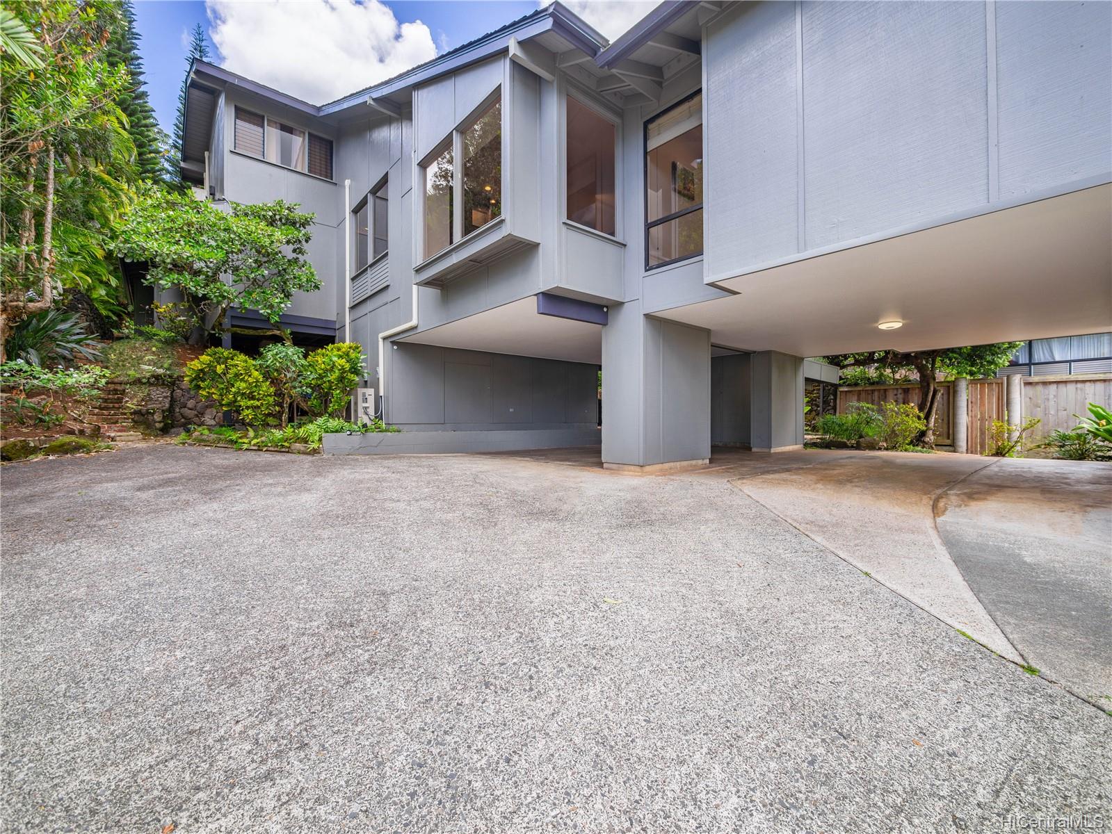 1318 Maleko Street Kailua, HI 96734