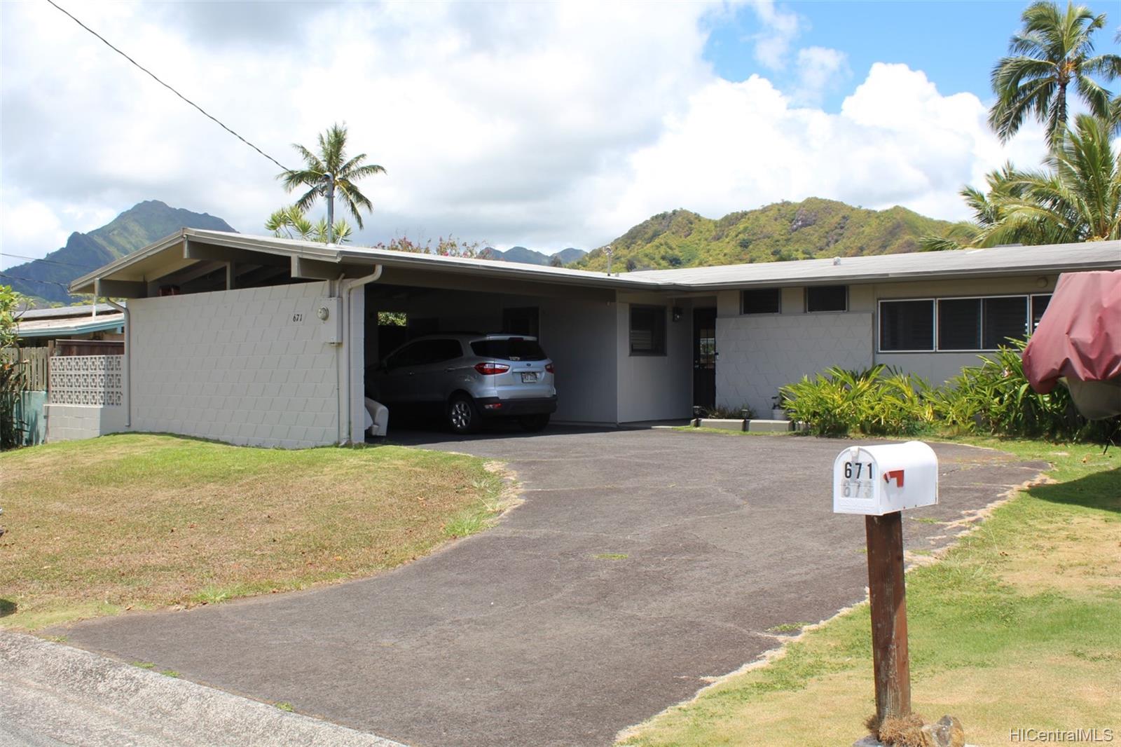 671 Ululani Street Kailua, HI 96734