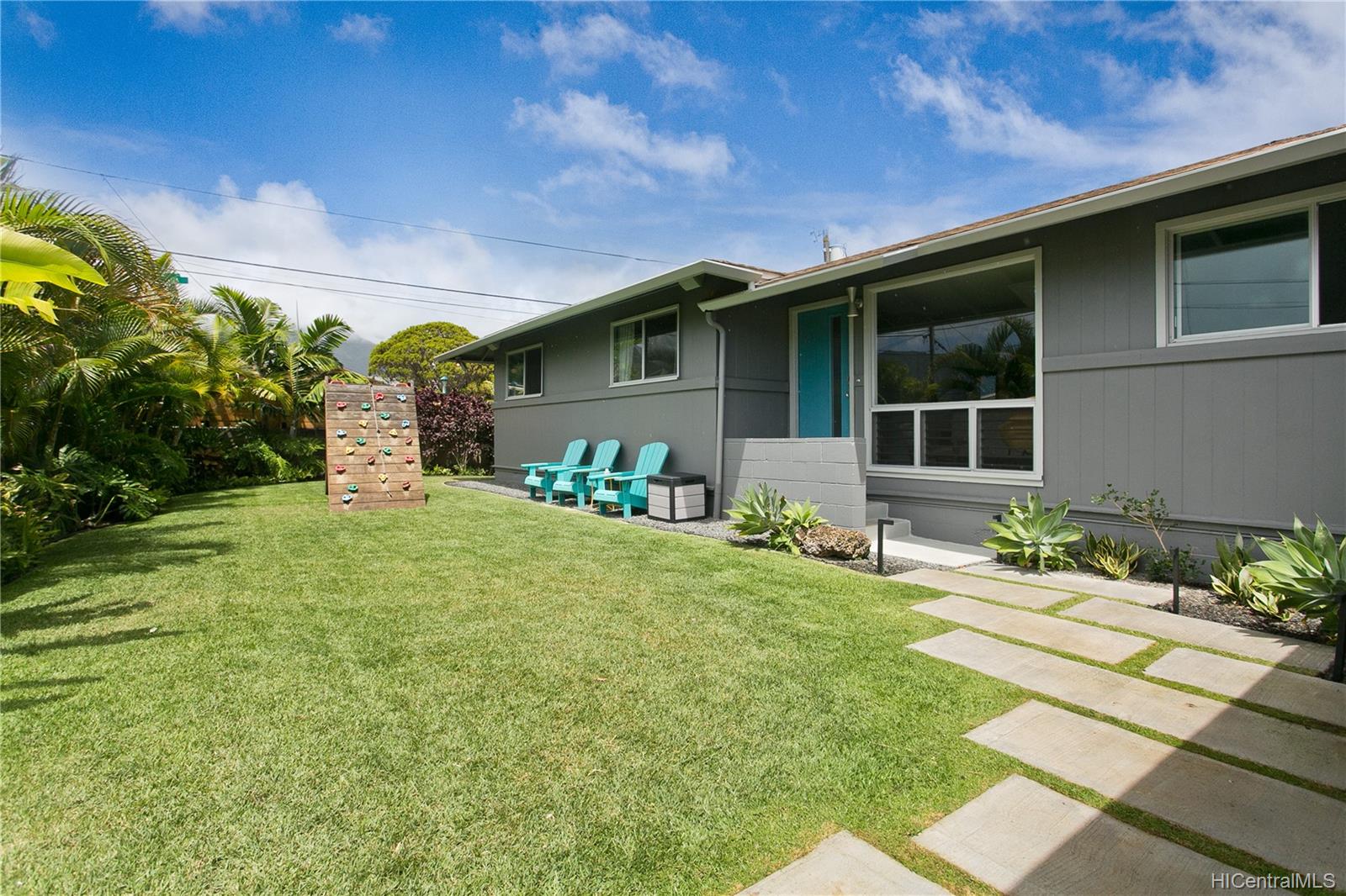 1384 Nanawale Place Kailua, HI 96734