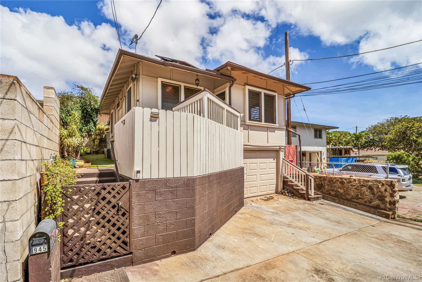 945 9th Avenue Honolulu, HI 96816