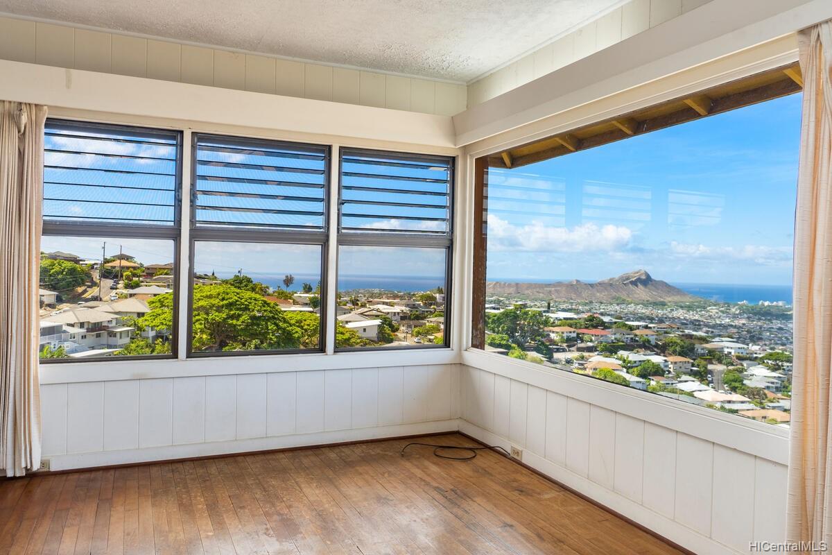 1677 Bertram Street Honolulu, HI 96816