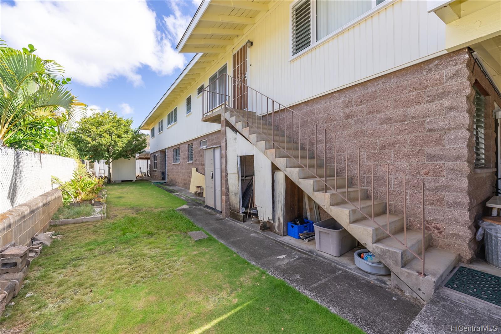 1712 Lima Street Honolulu, HI 96819