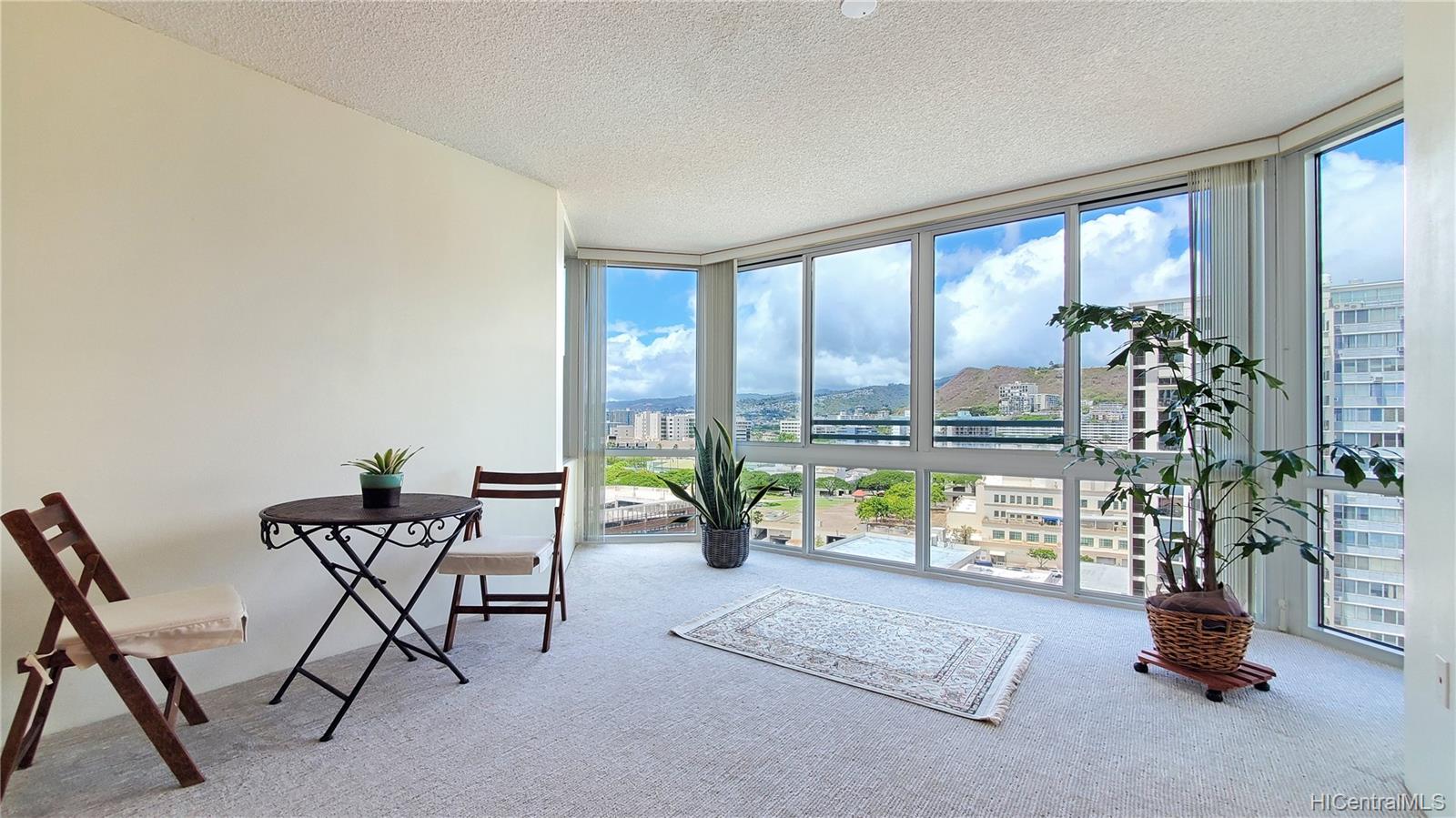 801 King Street #1608, Honolulu, HI 96813