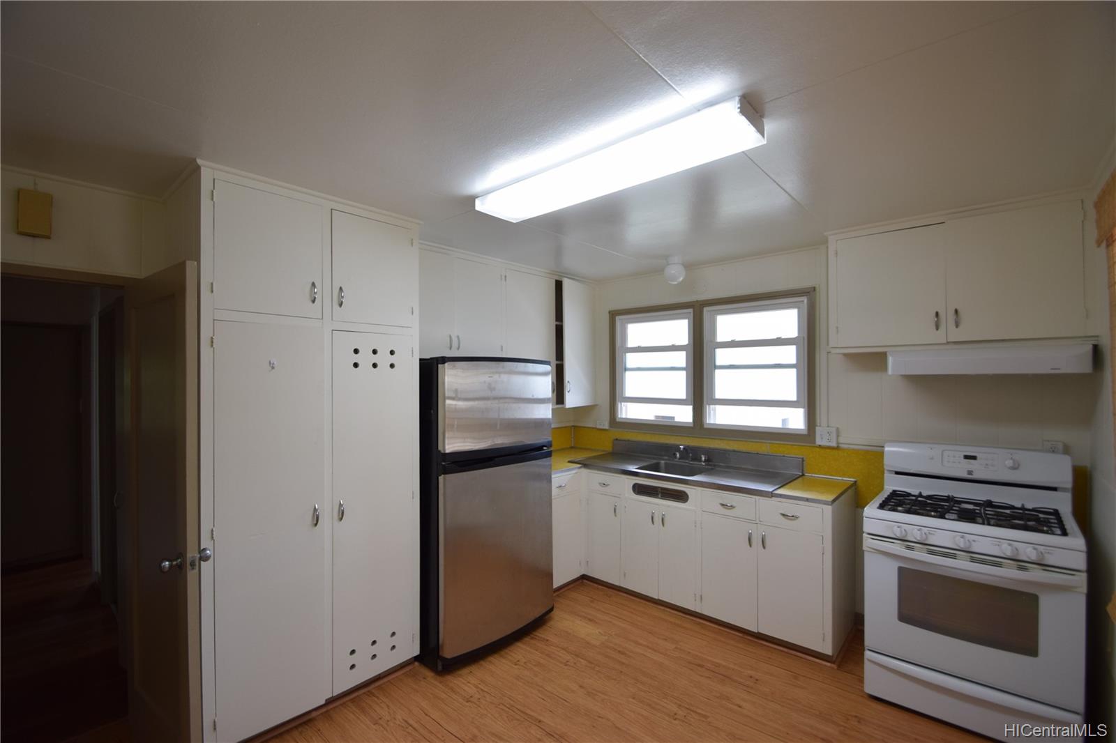2647 Liliha Street #A, Honolulu, HI 96817