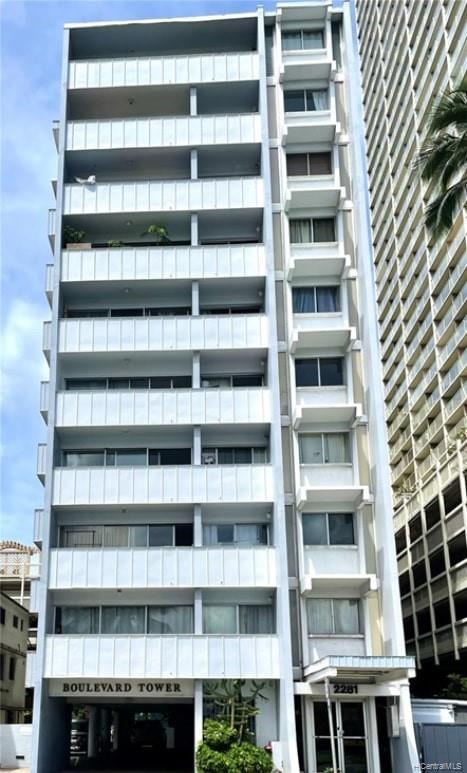 2281 Ala Wai Boulevard #301, Honolulu, HI 96815