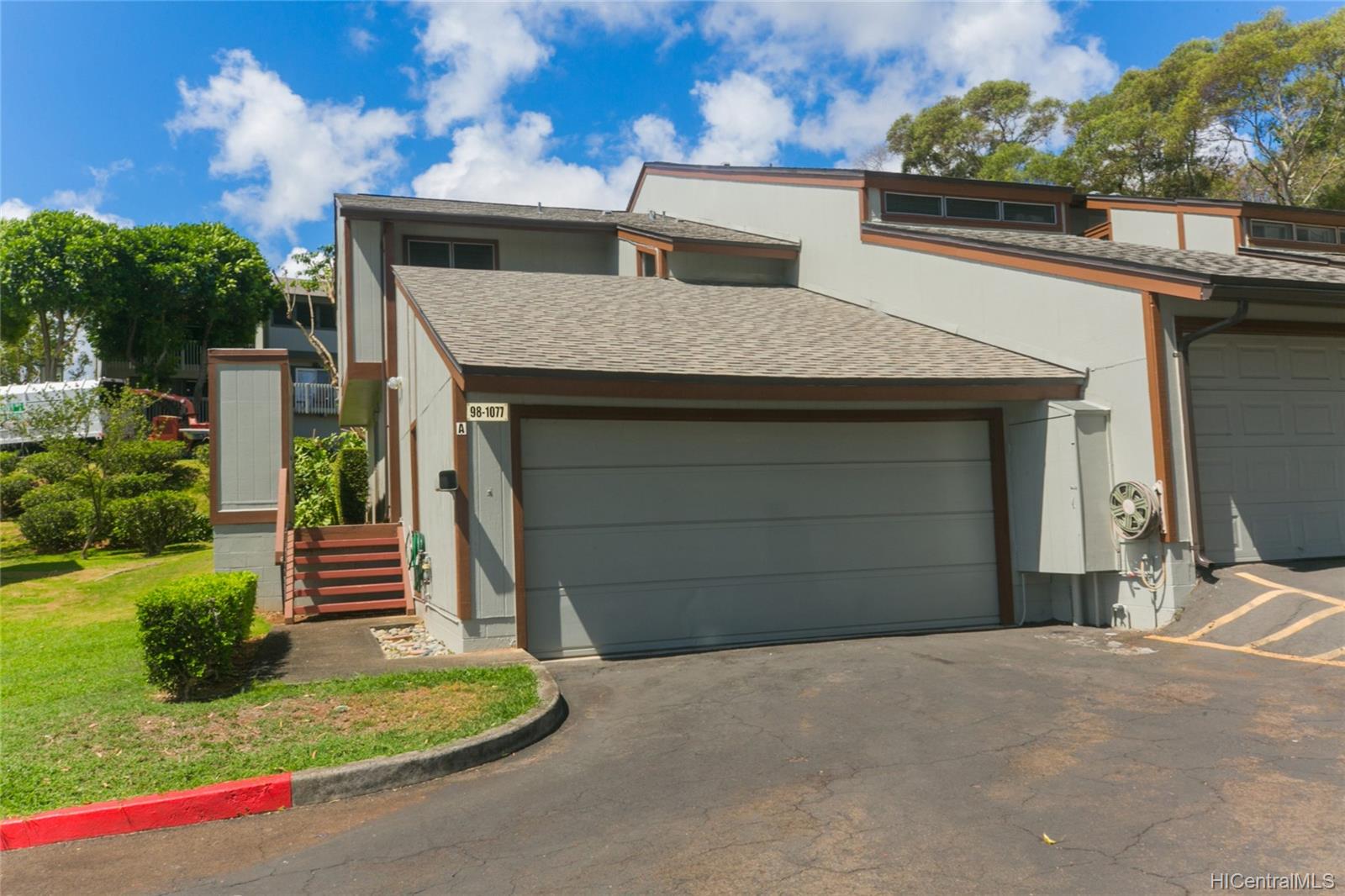 98-1077 Komo Mai Drive #A, Aiea, HI 96701