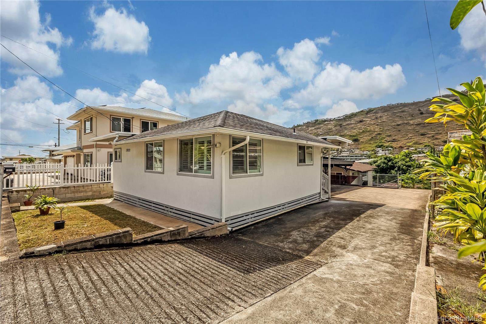 1922 9th Avenue Honolulu, HI 96816