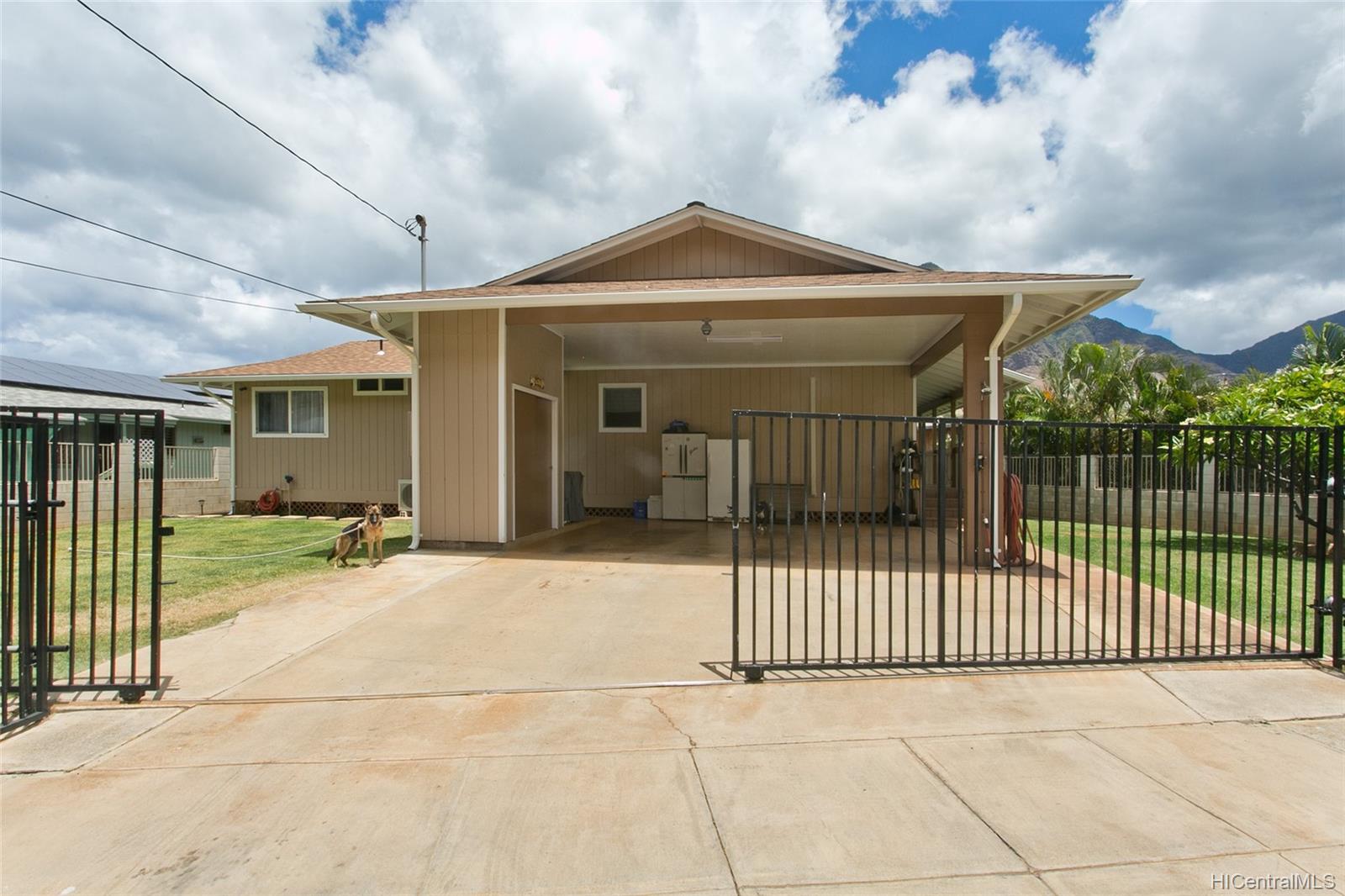 85-1306 Kaneilio Street Waianae, HI 96792