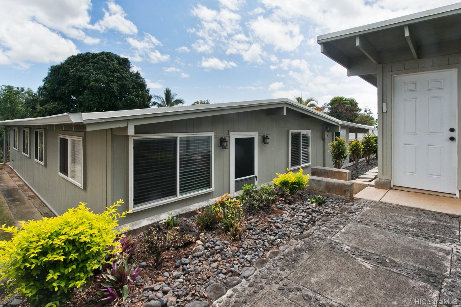 2265 Amokemoke Street Pearl City, HI 96782