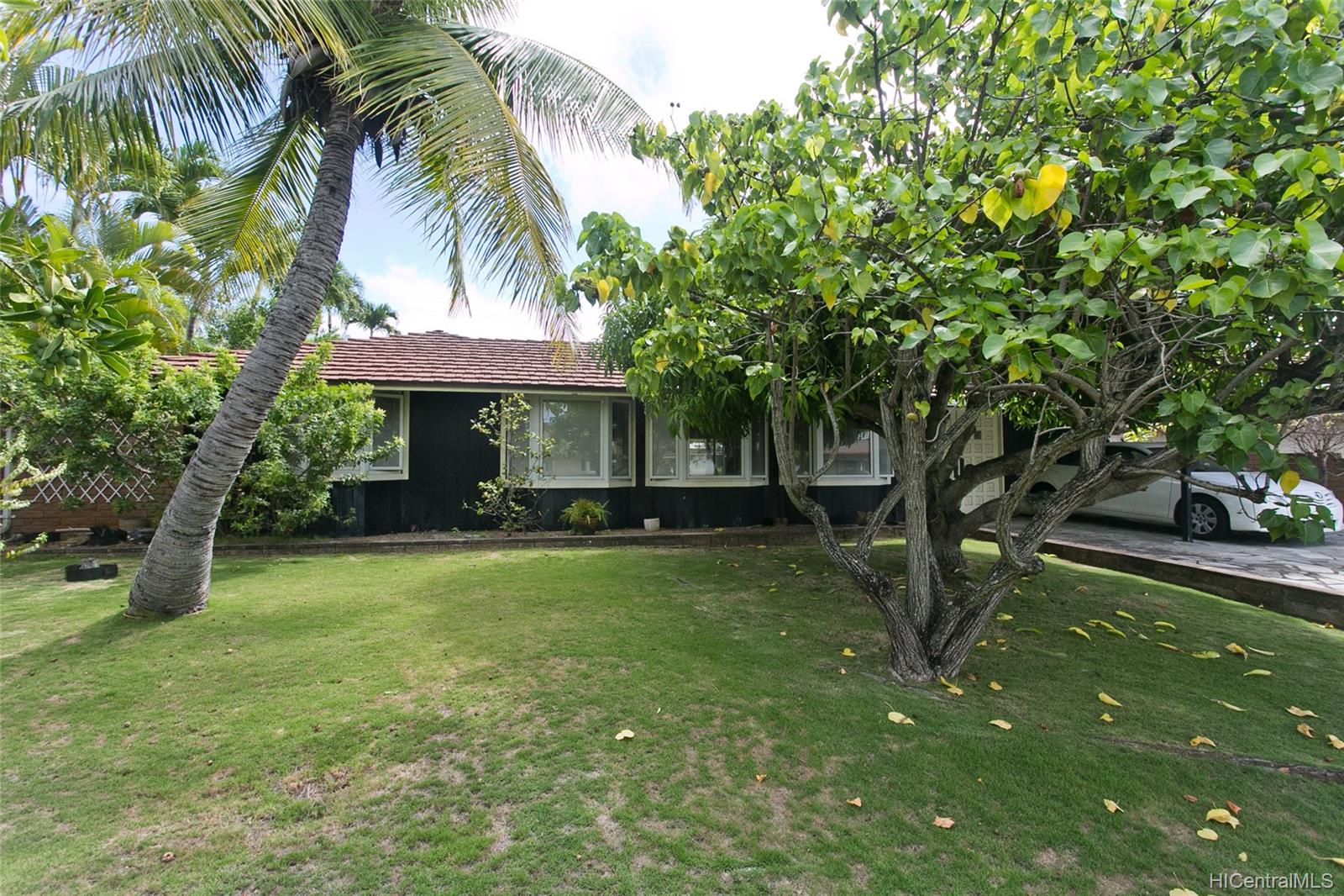 638 Kanaha Street Kailua, HI 96734