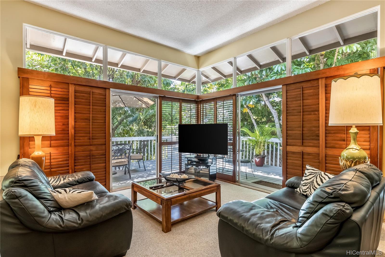 1545 Kalaniiki Street #15, Honolulu, HI 96821