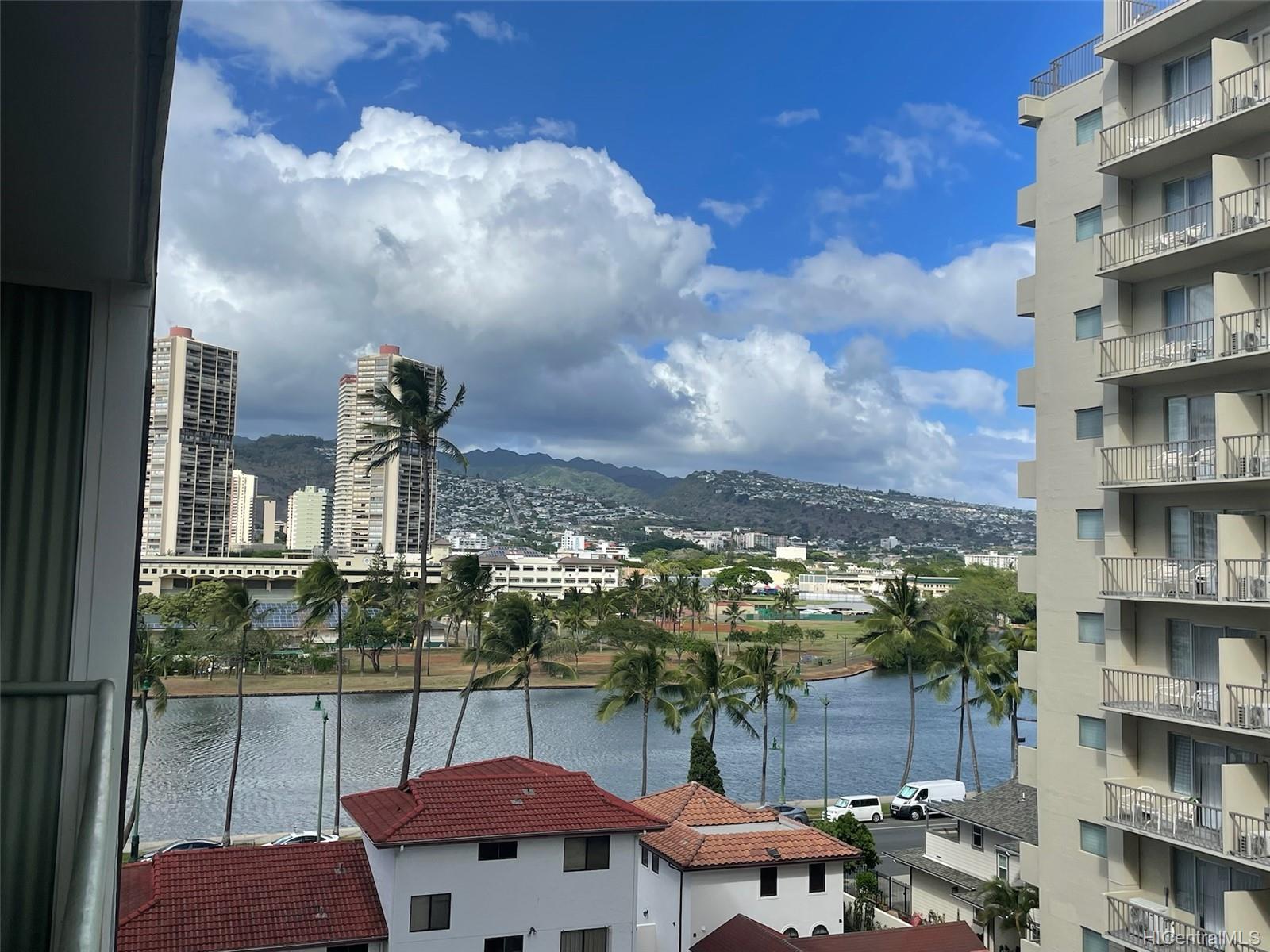 445 Kaiolu Street #601, Honolulu, HI 96815