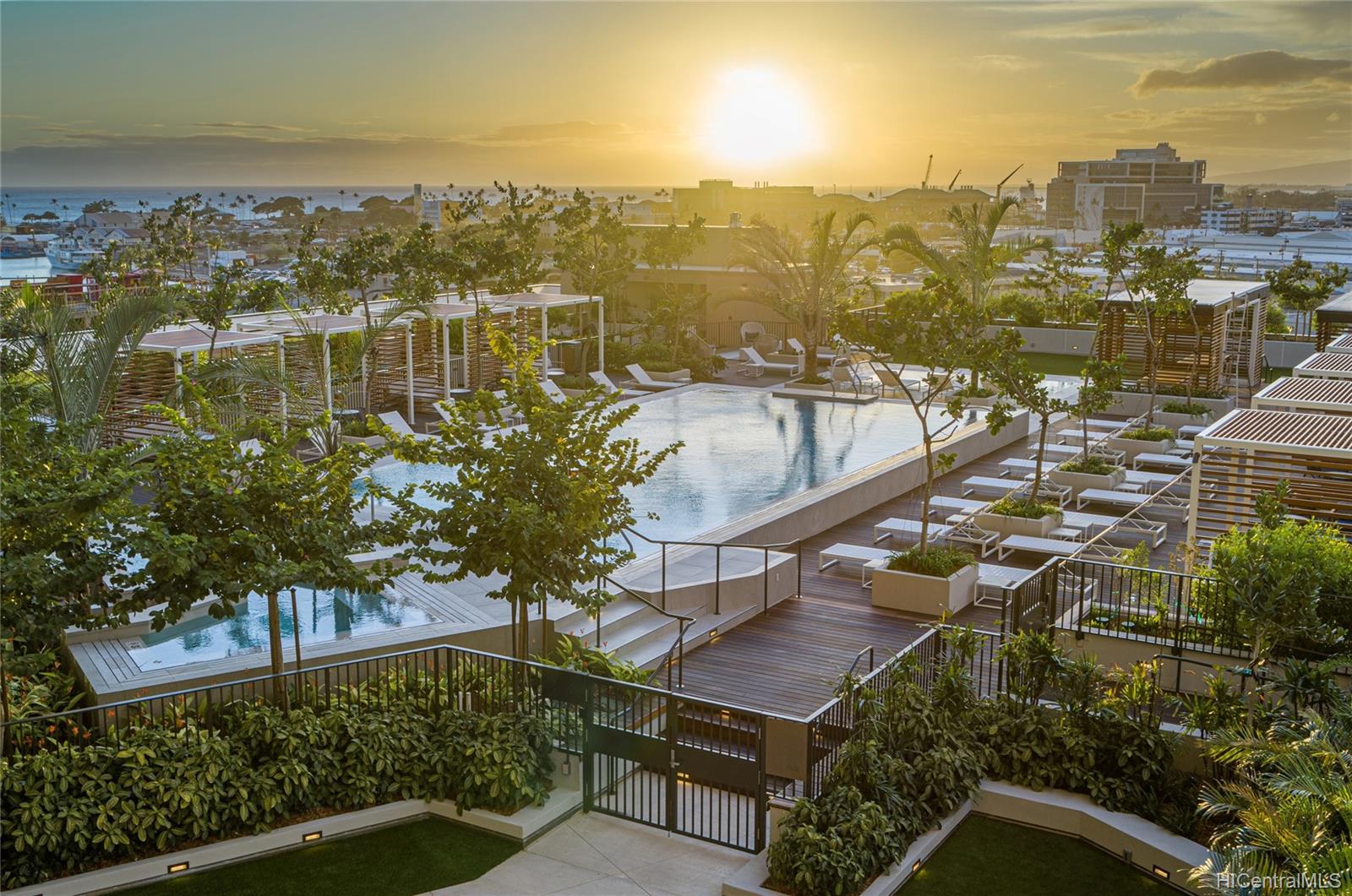 987 Queen Street #3715, Honolulu, HI 96814