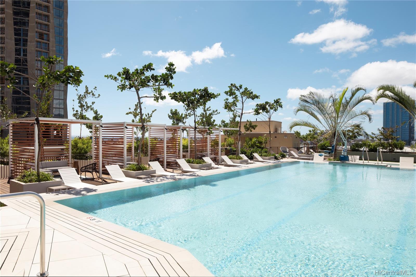 987 Queen Street #3715, Honolulu, HI 96814