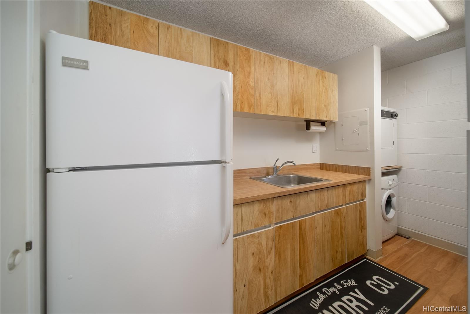 1415 Liholiho Street #1008, Honolulu, HI 96822