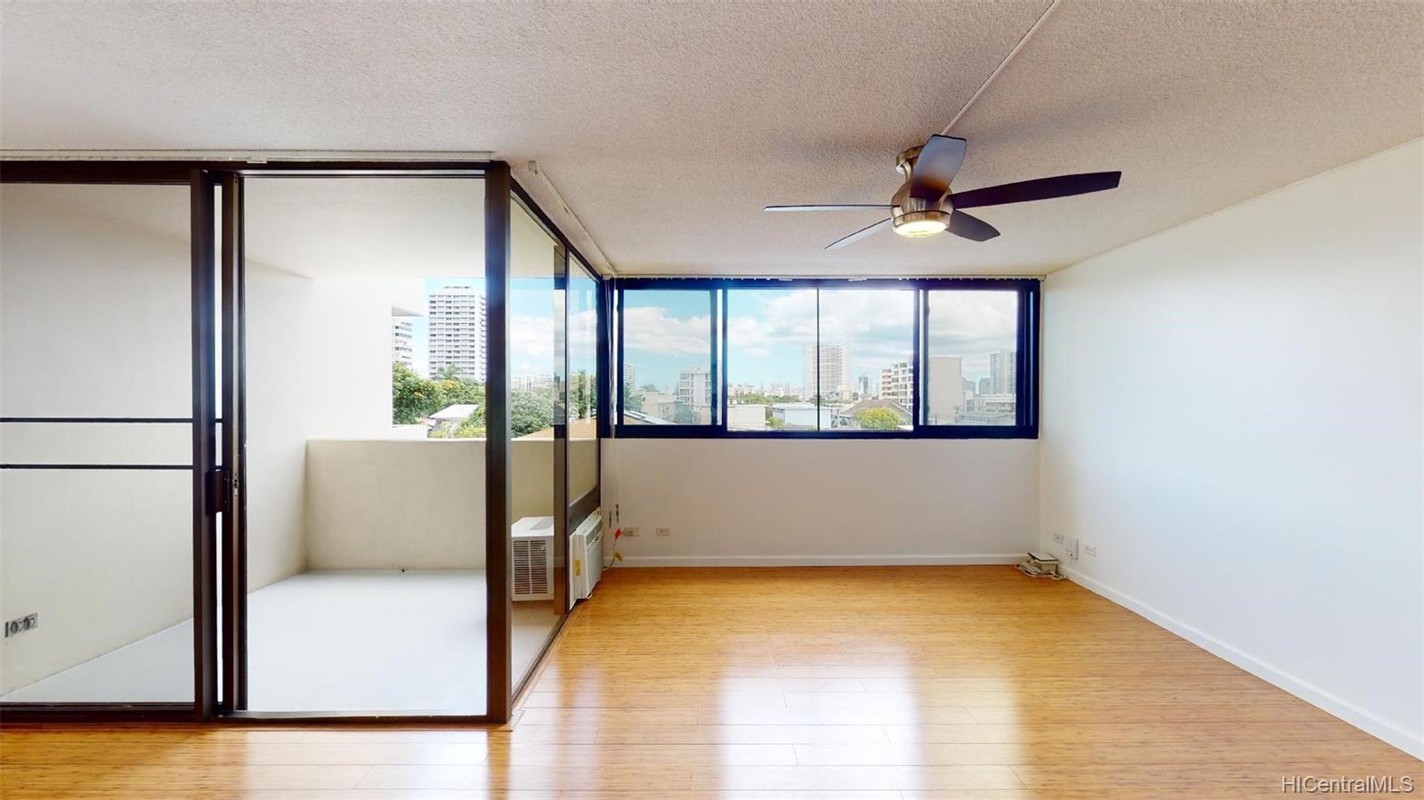 1571 Piikoi Street #205, Honolulu, HI 96822