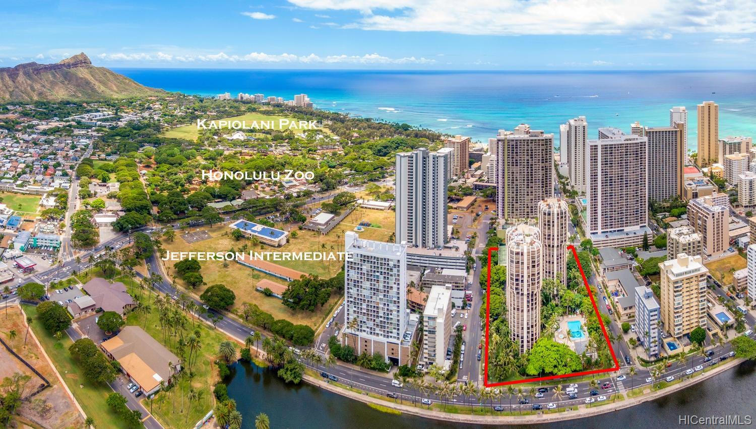 300 Wai Nani Way #2417, Honolulu, HI 96815