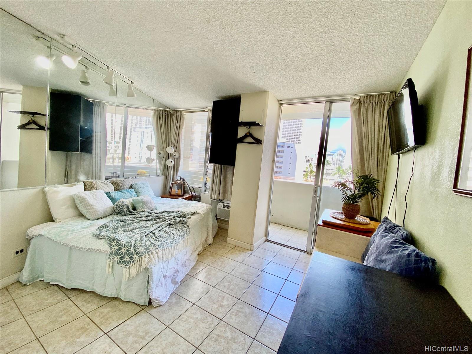 134 Kapahulu Avenue #506, Honolulu, HI 96815