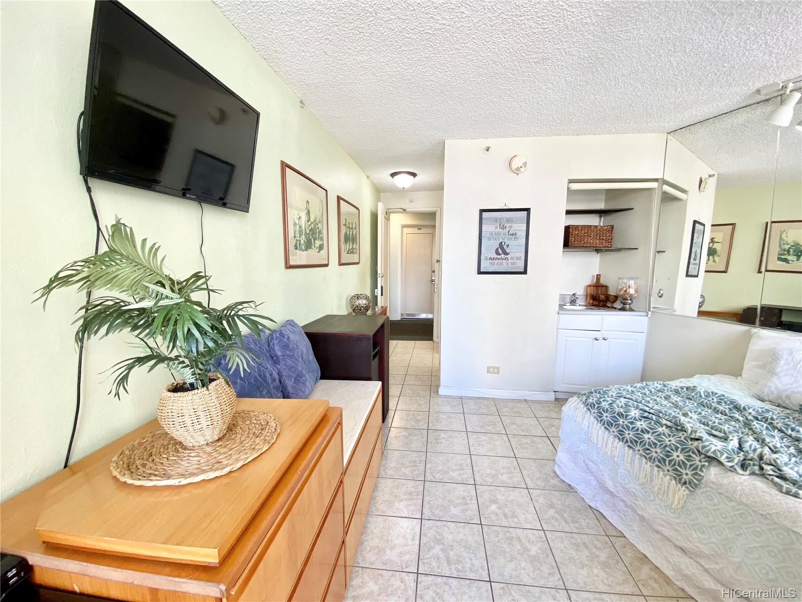 134 Kapahulu Avenue #506, Honolulu, HI 96815