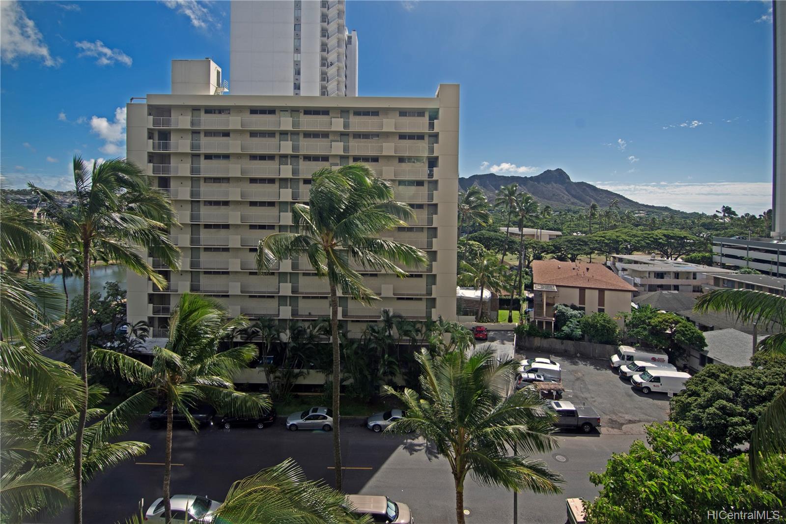 300 Wai Nani Way #II/713, Honolulu, HI 96815