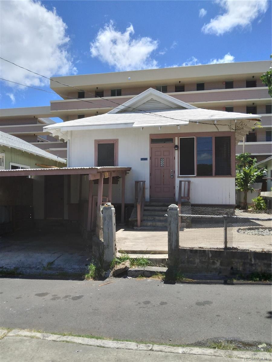 1713 Mutual Lane Honolulu, HI 96817